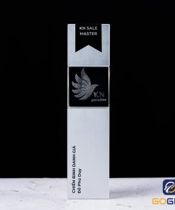 Cúp chế tác riêng nguyên khối