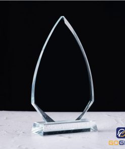 Cúp pha lê vinh danh nhân viên xuất sắc