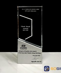 Cúp chế tác riêng CTR8