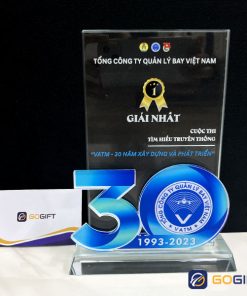 Kỷ niệm chương pha lê PI18