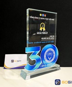 Kỷ niệm chương pha lê PI18