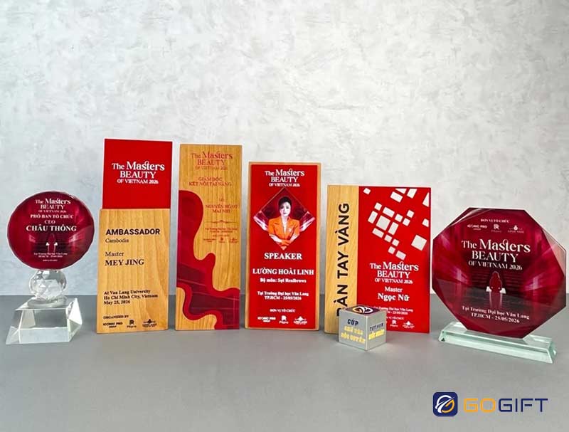 Mẫu cúp lưu niệm bằng pha lê ngành thẩm mỹ