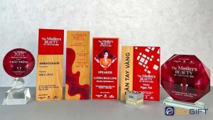 Địa chỉ làm cúp lưu niệm uy tín, bền đẹp năm 2026