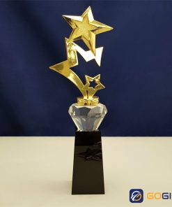 Gogift đơn vị chế tác cúp vinh danh uy tín nhất thị trường