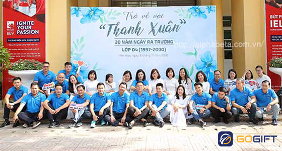 quà lưu niệm họp lớp 08/06/2025