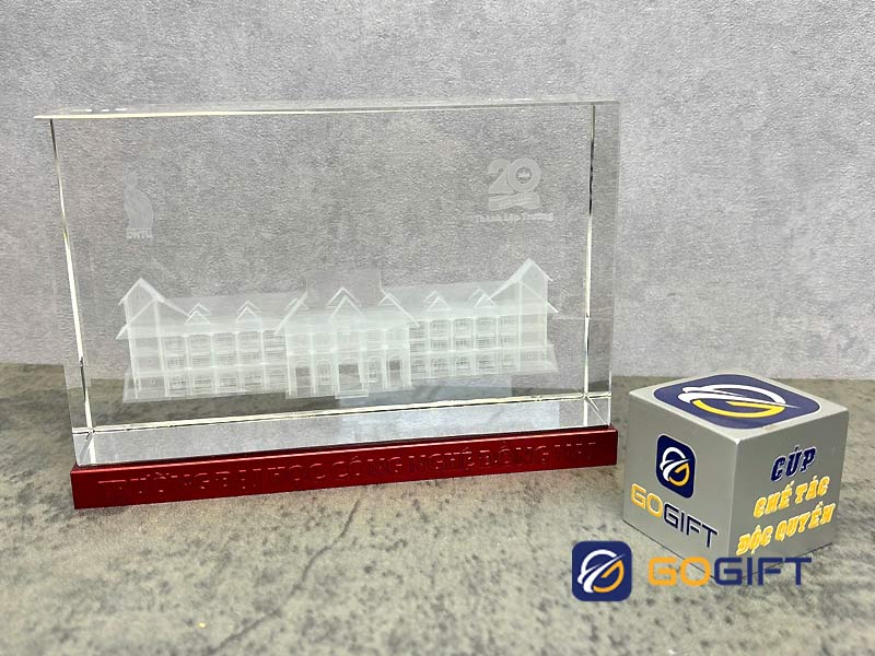 cúp pha lê 3D 2