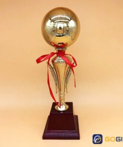 Cúp thể thao kim loại S2