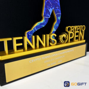 Cúp Tennis CTR30 do Gogift chế tác dành riêng cho khách hàng