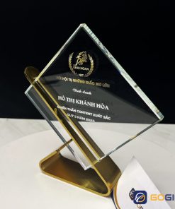 Cúp chế tác kim loại và pha lê CTR34