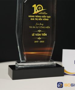 Kỷ niệm chương pha lê pI37