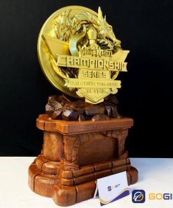 Cúp chế tác riêng kim loại và gỗ CTr44