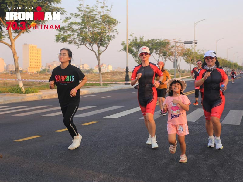 Là giải đấu tổ chức lần thứ 8, VinFast IRONMAN 70.3 Vietnam cho thấy được sức hút cực lớn tới các runners. Ảnh BTC