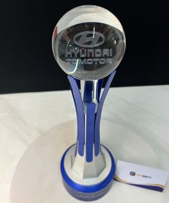 Cúp chế tác theo yêu cầu Huyndai CTR60