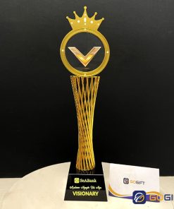 Cúp vinh danh nhân viên ưu tú thân mắt lưới CTR68