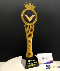 Cúp vinh danh nhân viên ưu tú thiết kế đan mắt lưới CTR68