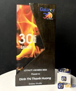 Cúp thiết kế Galaxy Loyalty Awards 2024