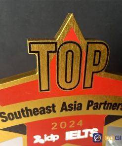 Cúp thiết kế Top Southeast Asia Partners 3