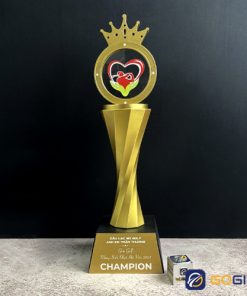 Cúp thiết kế giải golf giao lưu