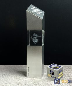 Cúp thiết kế vinh danh phòng máy Cyber Award CTR111 2