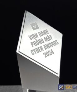 Cúp thiết kế vinh danh phòng máy Cyber Award CTR111 3