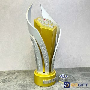 Cúp thiết kế Vietnam Poker Tour 2025 CTR112 2