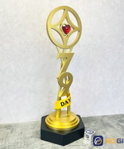 Cúp thiết kế 79 Days 2