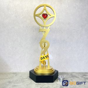 Cúp thiết kế 79 Days