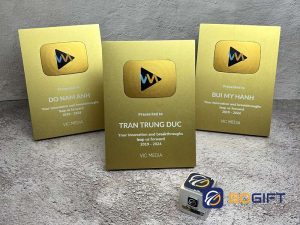 quà tặng tri ân nhân viên lâu năm