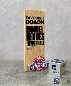 Cúp thiết kế Favourite Coach