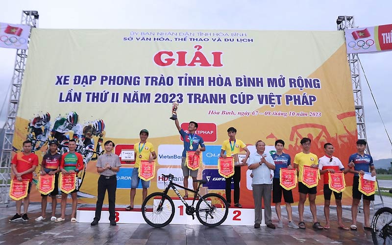 Giải xe đạp phong trào tỉnh Hòa Bình mở rộng