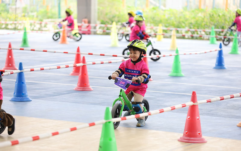 Giải đua xe thăng bằng cho bé Himlamis