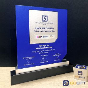 Cúp thiết kế tem Vạn An CTR125 2