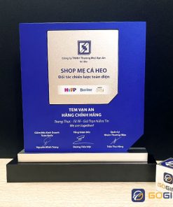 Cúp thiết kế tem Vạn An CTR125 1