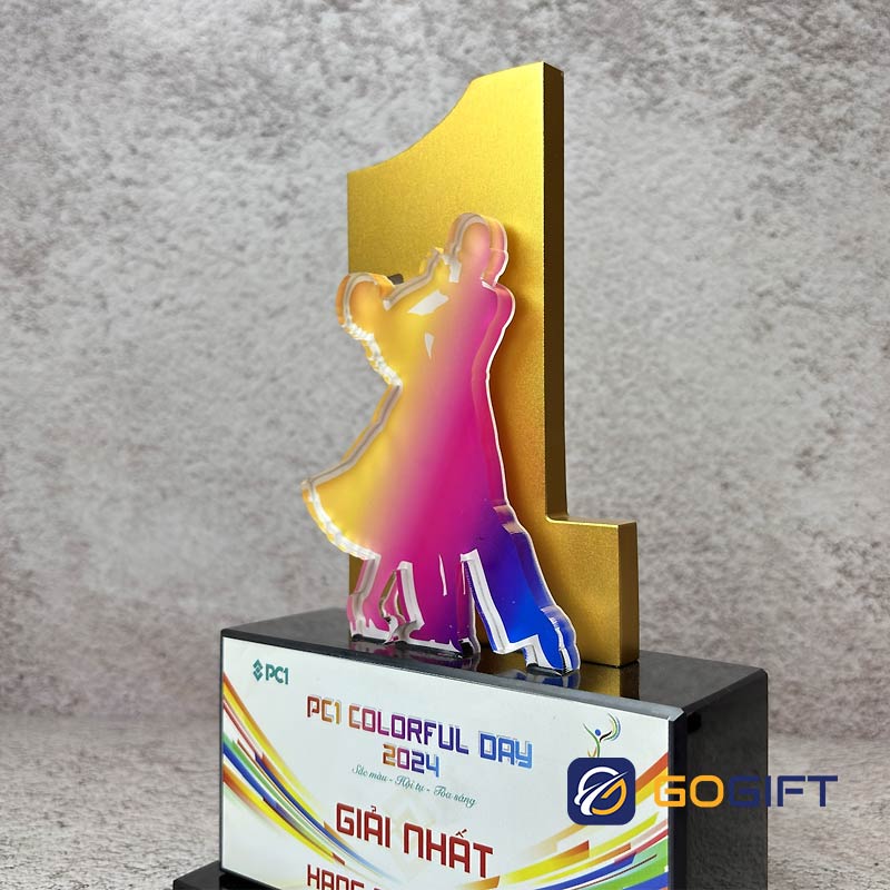 cúp giải khiêu vũ thể thao 3