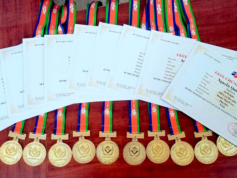 huy chương violympic 2