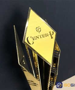 Cúp thiết kế đặc biệt giải Poker Center P 2