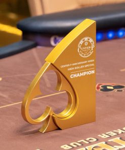 Cúp thiết kế High Roller Special Center Poker 3