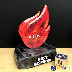 Cúp thiết kế WOW Viettel Best Inspirer 2
