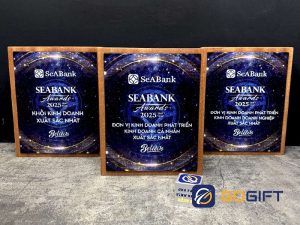 bảng vinh danh công ty 13