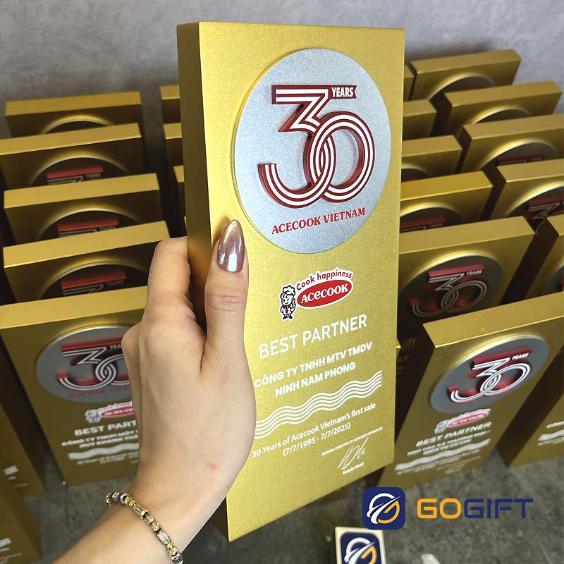 kỷ niệm chương 30 năm