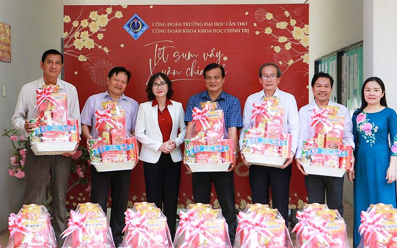 bài phát biểu cảm ơn đoàn tặng quà Tết bài phát biểu cảm ơn đoàn tặng quà Tết