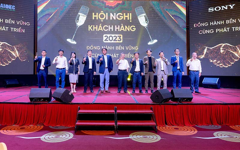 bài phát biểu hội nghị khách hàng 1 bài phát biểu hội nghị khách hàng 1