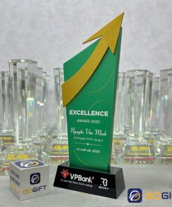 Cúp thiết kế VPBank Excellence Award 2025 3