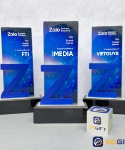 Cúp thiết kế Zalo Business Solutions 3