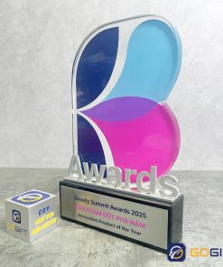 Cúp thiết kế Beauty Summit Awards 2025 2