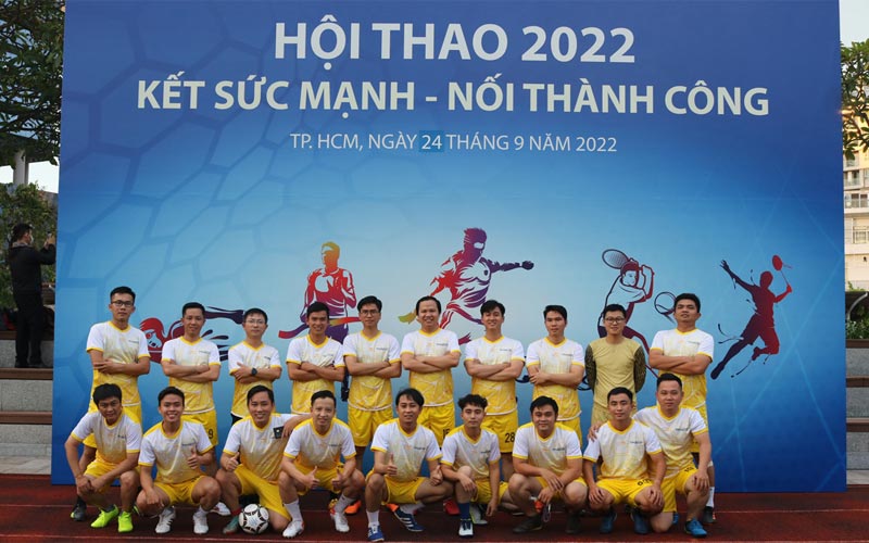 Lời khai mạc nhắc nhở giá trị lớn nhất không nằm ở giải thưởng