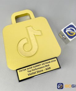 Cúp thiết kế Tiktok Shop Summnit Vietnam 2026 2