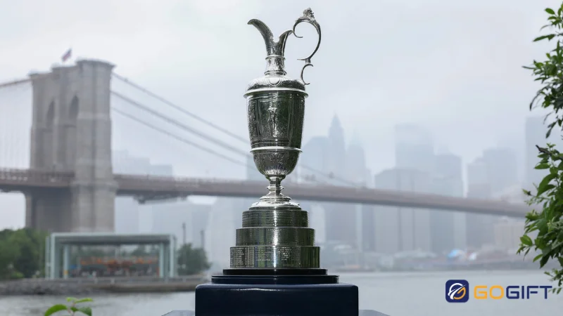Chiếc bình bạc Claret Jug đậm phong cách quý tộc Anh