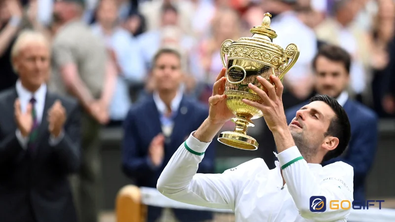Cúp bạc Thử thách Wimbledon làm từ bạc mạ vàng
