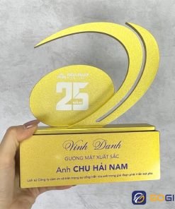 Cúp thiết kế Hoà Phát 25 năm 2